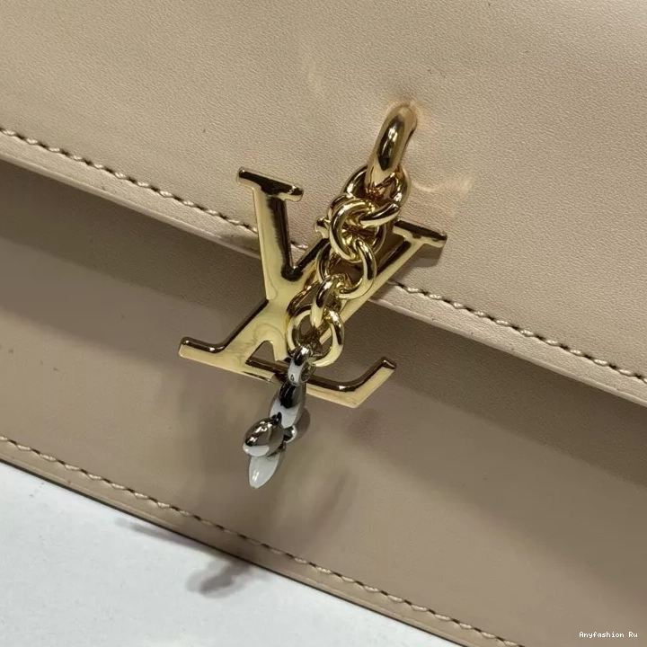 Messenger Bags Bright Women Vuitton For 686 Louis 0830